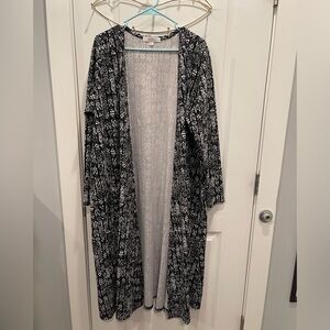 LulaRoe Black and White Aztec Print Long Cardigan with Pockets